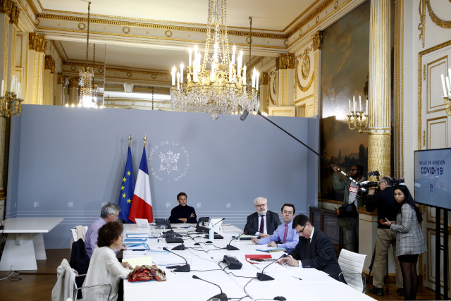Lockdown easing postponed for French Indian Ocean island: PM