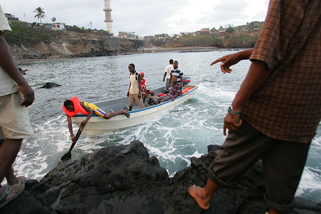 Dix migrants, dont un enfant, meurent dans un naufrage à Mayotte