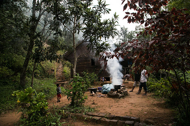 Famine à Madagascar: l'argile blanche pour remplir le ventre