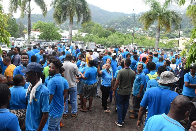 Utility staff in Seychelles return to work after short strike over reduced year-end bonus