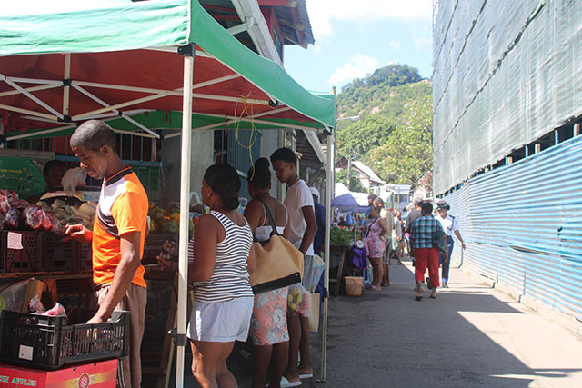 Les rassemblements publics aux Seychelles interdits jusqu'au 13 janvier en raison d'une hausse de COVID