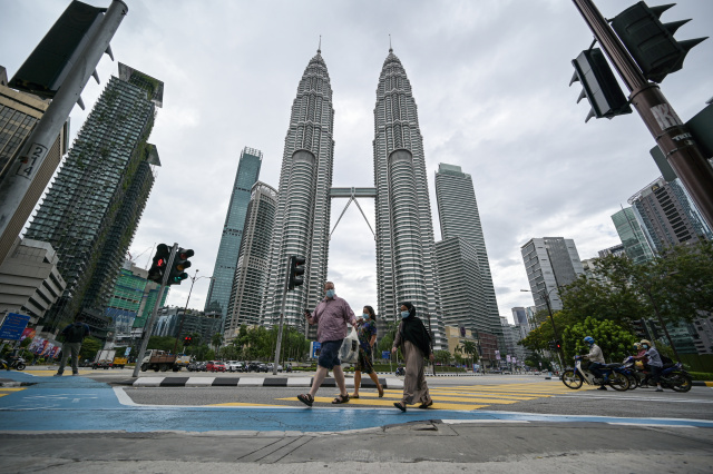 Malaysia declares virus emergency, sparking anger