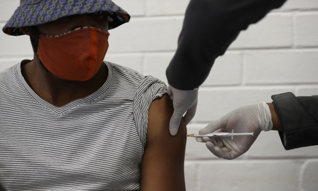African Union secures 270 million vaccine doses for continent