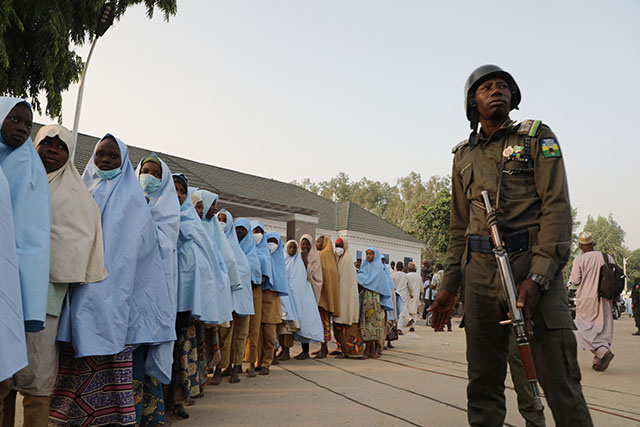 Nigeria: libération de centaines d'adolescentes enlevées vendredi dans le nord-ouest