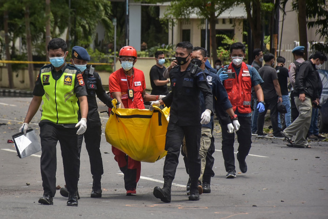 Indonesia cathedral rocked by suspected Palm Sunday suicide bomb