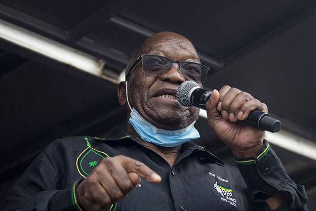 L'ex-président Zuma en prison, test pour la jeune démocratie sud-africaine