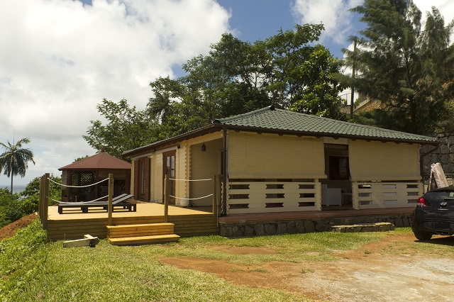 La Commission du commerce juste des Seychelles demande le remboursement 2 maisons préfabriquées pour cause de termites