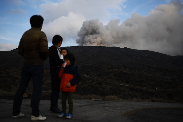 Japan's Mount Aso volcano erupts