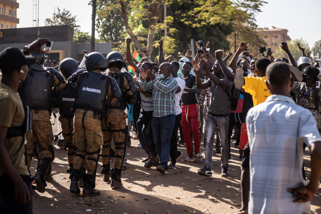 Several injured after Burkina police fire tear gas at protesters