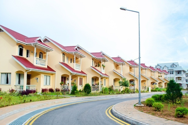 La politique du logement révisée : les Seychelles vont construire plus de logement à un coût réduit