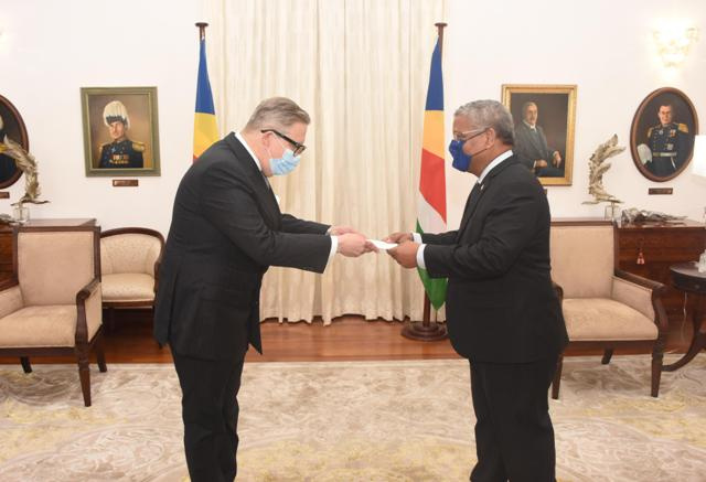New Finnish ambassador to Seychelles promises deeper ties in economics and politics