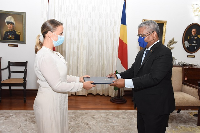 New Slovak ambassador to Seychelles discusses health, education and climate crisis with President 