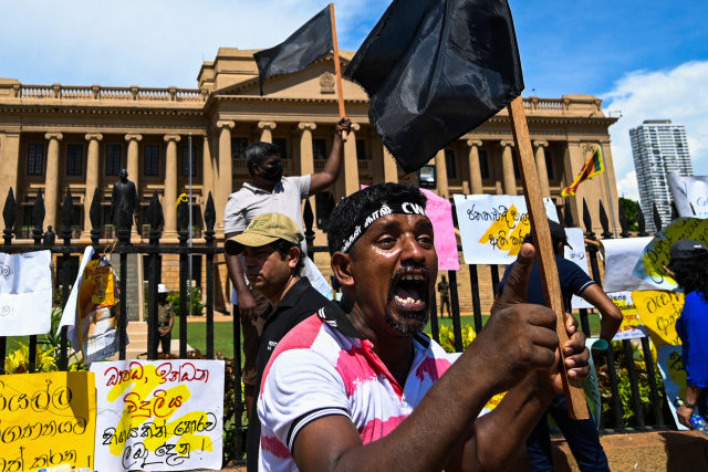 Strike cripples Sri Lanka as president faces new pressure