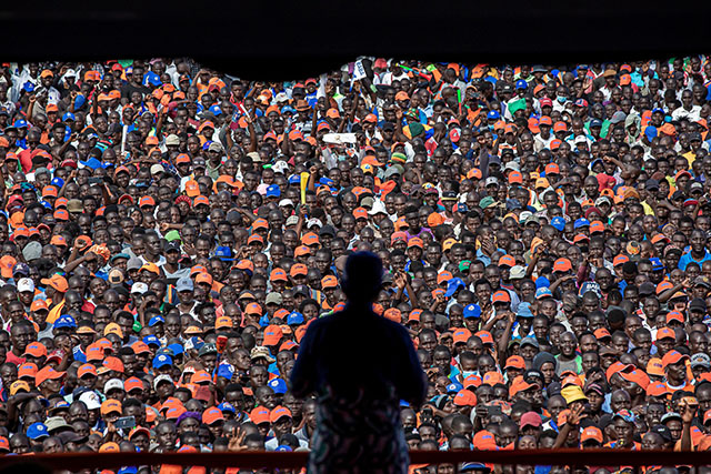Pouvoir d'achat, dette, corruption: les défis du futur président kényan