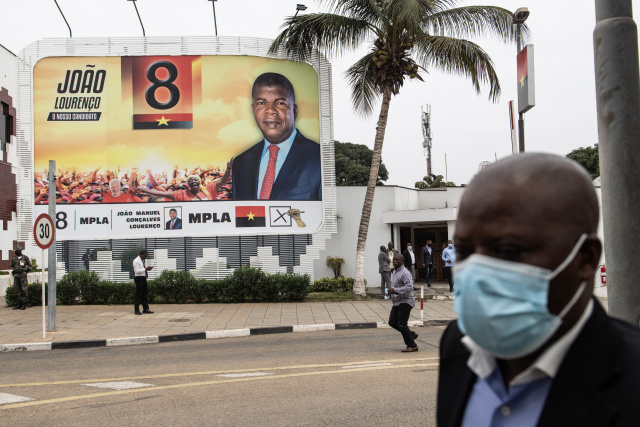 Angola prepares to bid farewell to dos Santos amid vote dispute