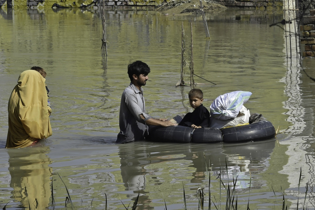 'Everything is destroyed': Pakistan flood survivors plead for aid