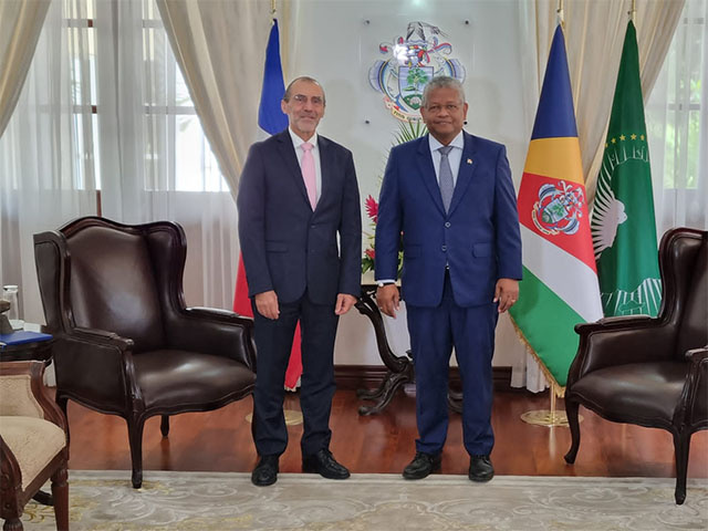 L’Ambassadeur Mas s’est félicité du rôle qu’il a joué dans le rapprochement régional entre les Seychelles et l’Île de la Réunion.