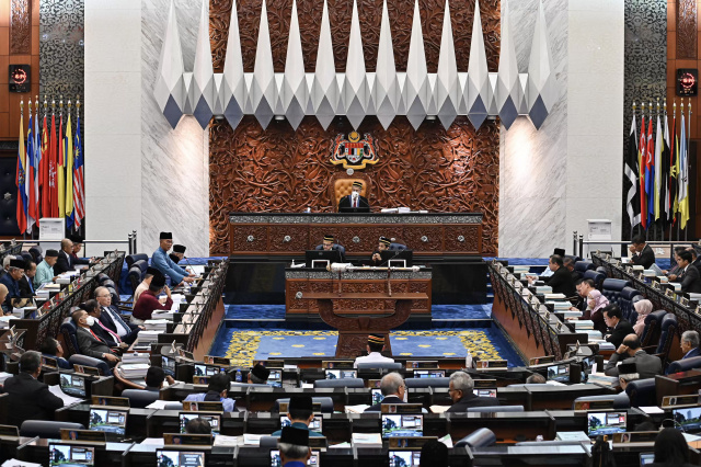 Malaysian parliament dissolved ahead of snap polls: PM