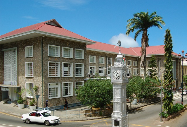 Fitch Ratings surclasse les Seychelles à BB- avec des perspectives stables