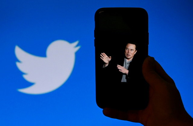 Musk takeover of Twitter sparks worries, cheers