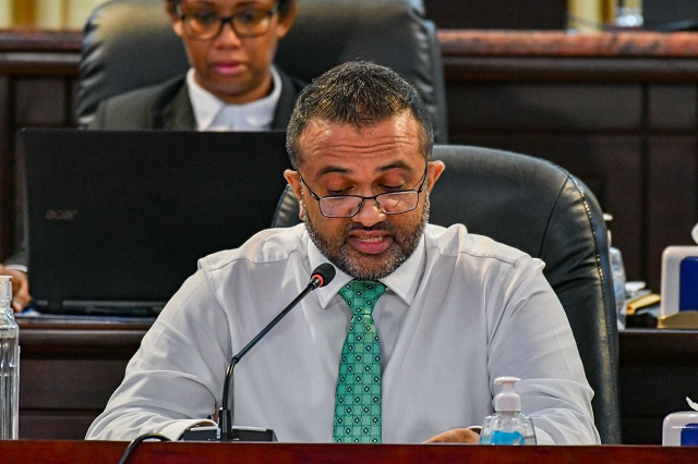 Budget 2023 : Après la plus grande crise économique, le gouvernement peut désormais partager les bénéfices avec la population, déclare le ministre des Finances des Seychelles