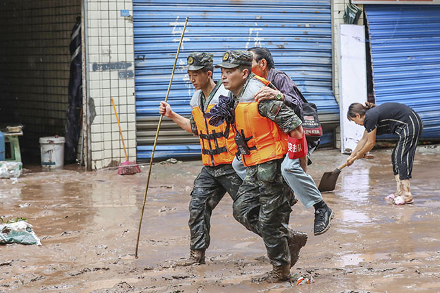 Des pluies torrentielles en Chine font au moins 15 morts