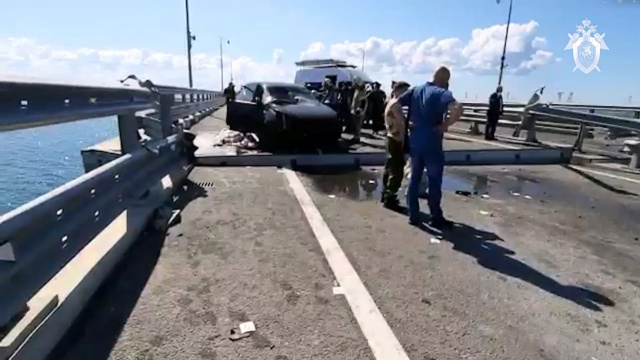 Ukraine claims deadly blast on Crimea bridge