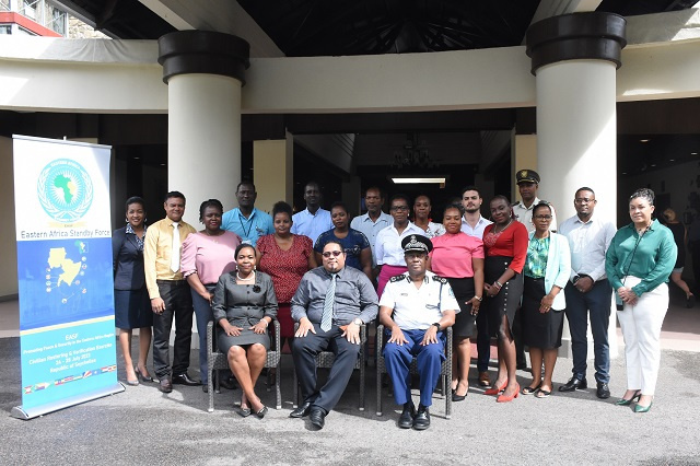 Préparation aux situations d'urgence : les Seychelles enregistrent les civils participant aux exercices de l'EASF