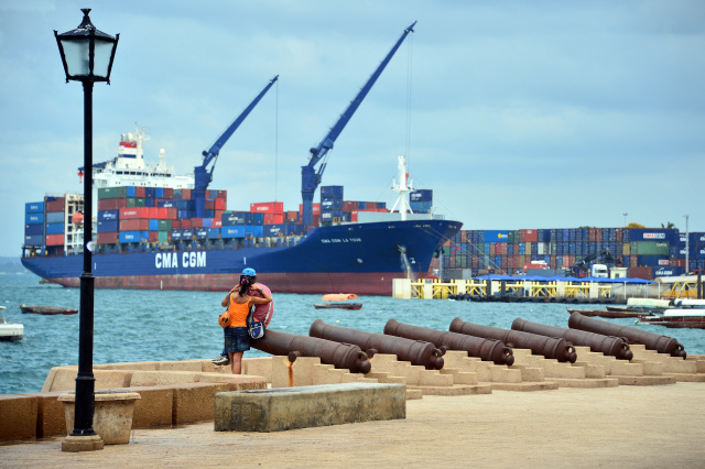 Tanzania signs port contracts with UAE's DP World