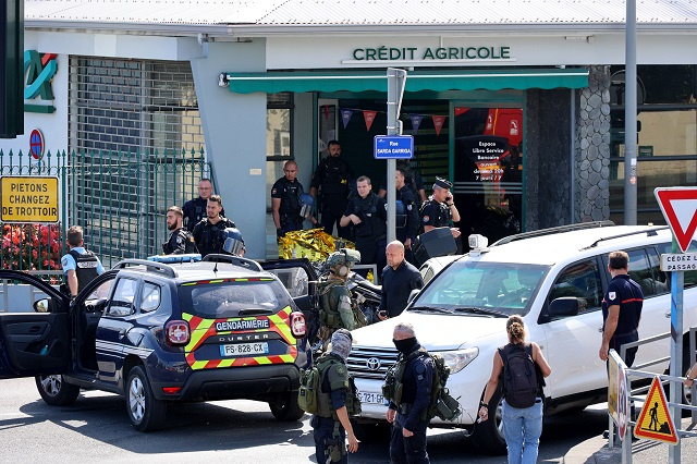 La Réunion: l'homme qui a tué trois personnes mis en examen et écroué