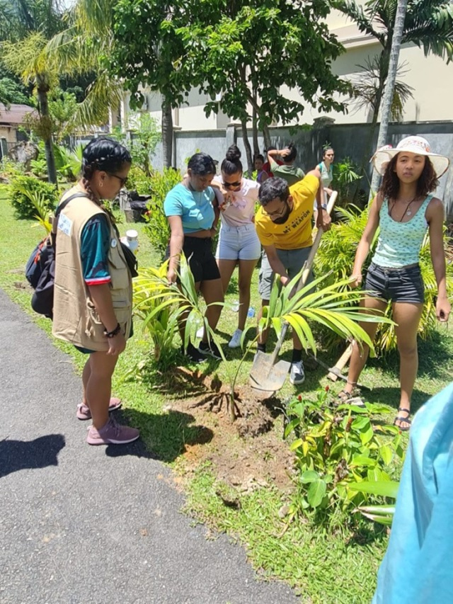 Seychelles' civil society working to address local and international agendas in parallel