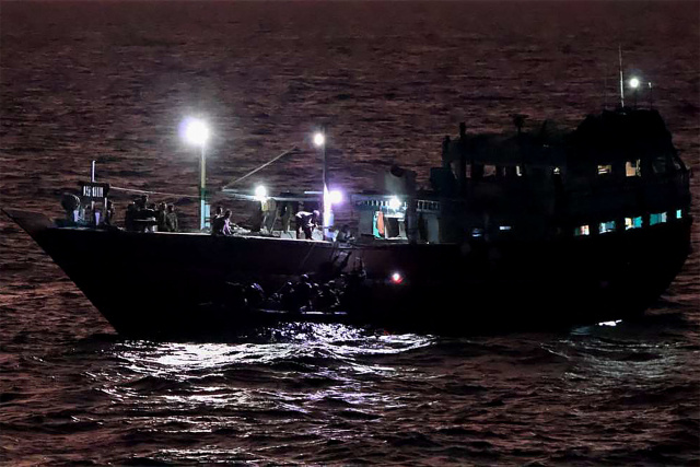 Pirates seize Bangladesh bulk carrier off Somalia: owners