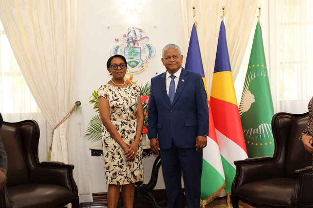 WHO regional director discusses fight against substance abuse with Seychelles' President 