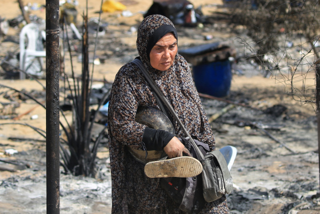 Fighting for third day in north Gaza as thousands displaced