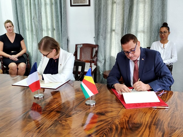 Combatting crime: Seychelles and France sign MLA treaty