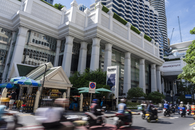 Bangkok hotel dead presumed to have swallowed cyanide from teacups