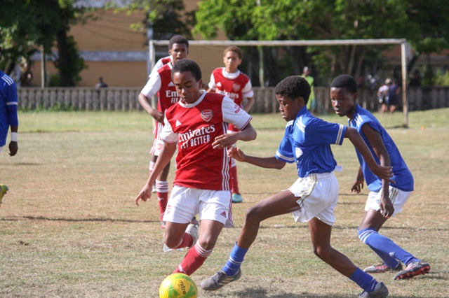 18 young Seychellois footballers heading to FIFA's talent development camp in France 