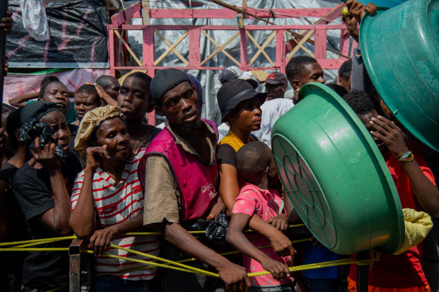 More than 700,000 displaced in Haiti, half of them children: UN