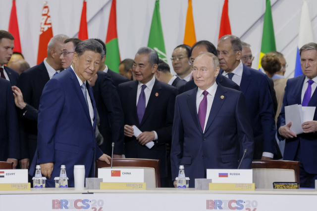 Xi tells BRICS summit world facing 'serious challenges'