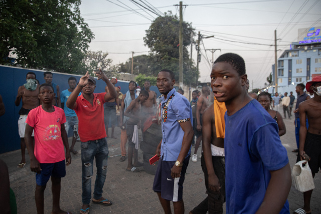 Mozambique protests turn violent over disputed vote