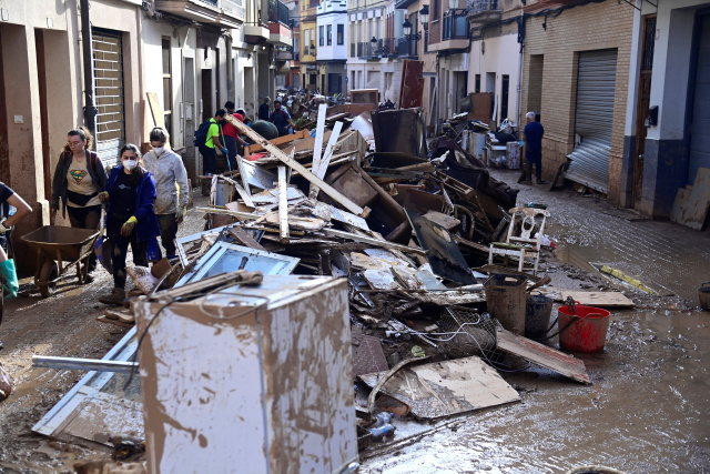 'Incalculable' bill awaits Spain after historic floods