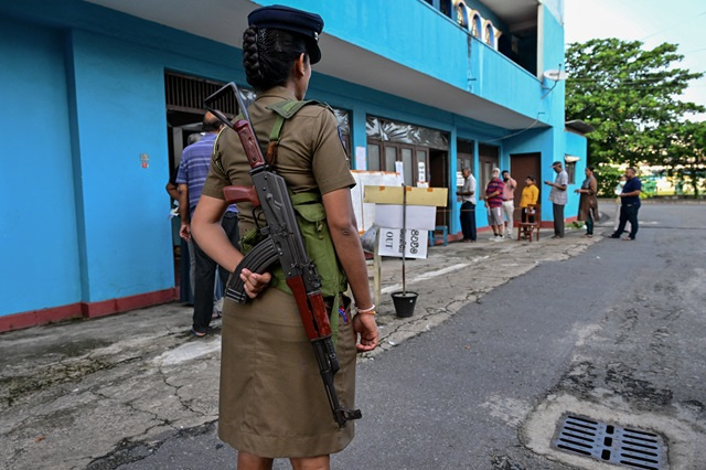 Le Sri Lanka vote pour des législatives, le président de gauche en quête de majorité