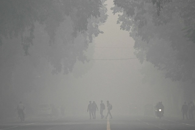 Inde: la capitale New Delhi ferme la majorité des classes en raison de la pollution