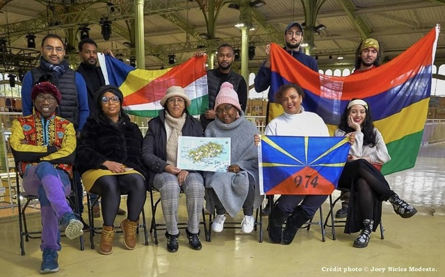 Un groupe de jeunes entrepreneurs seychellois remporte le prix de la francophonie économique au Salon de l’artisanat à Nogent-sur-Marne