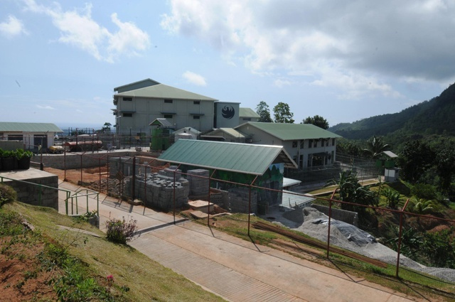 Riot in Seychelles prison: 1 prisoner dead, 4 prison officers taken hostage, all released