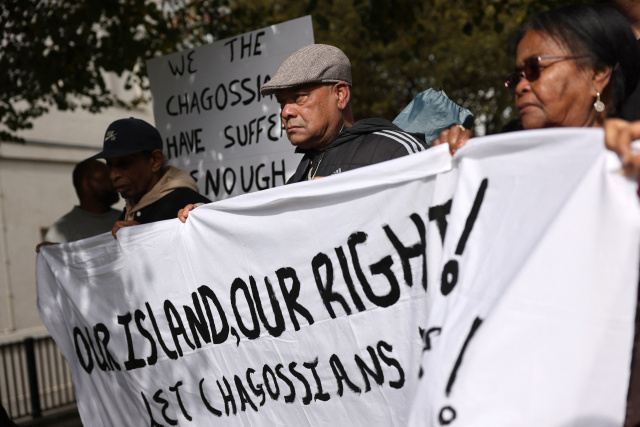 UK unlawfully detained Sri Lankan migrants on Chagos island: court